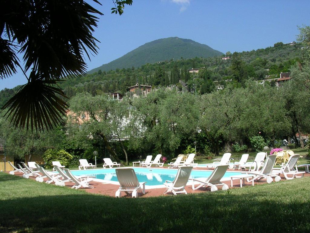 Borgo Antico Apartments Тосколано-Мадерно Экстерьер фото