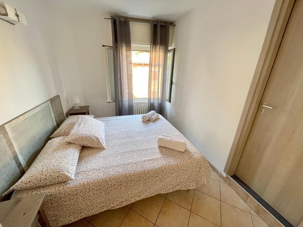 Borgo Antico Apartments Тосколано-Мадерно Экстерьер фото