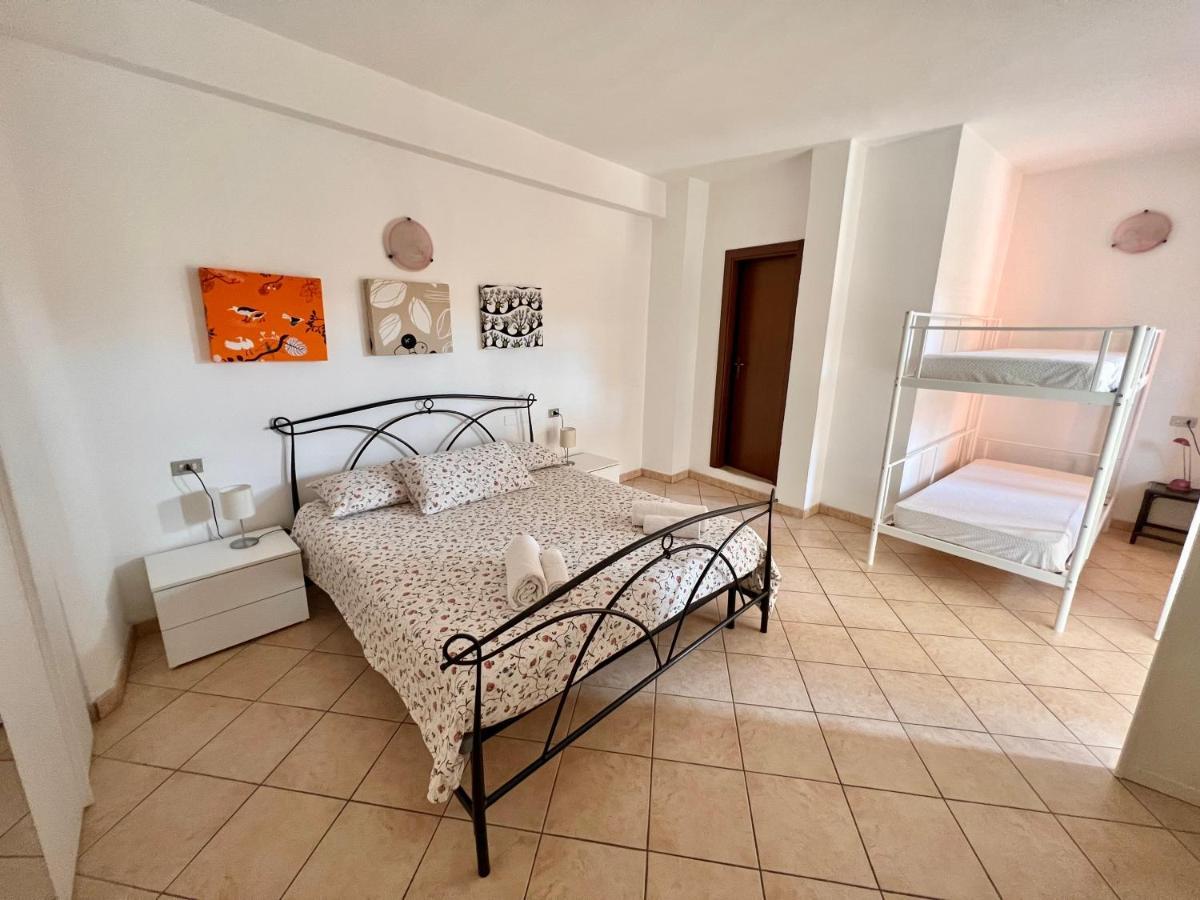 Borgo Antico Apartments Тосколано-Мадерно Экстерьер фото